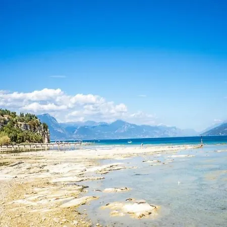 Azzurrite - - Gardaaffitti Com Apartment Sirmione